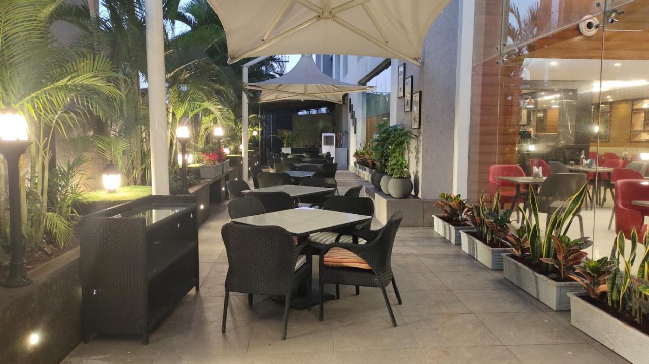 Royal Orchid Central Grazia, Navi Mumbai Esterno foto