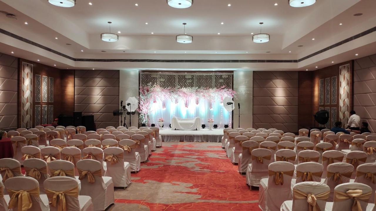 Royal Orchid Central Grazia, Navi Mumbai Esterno foto