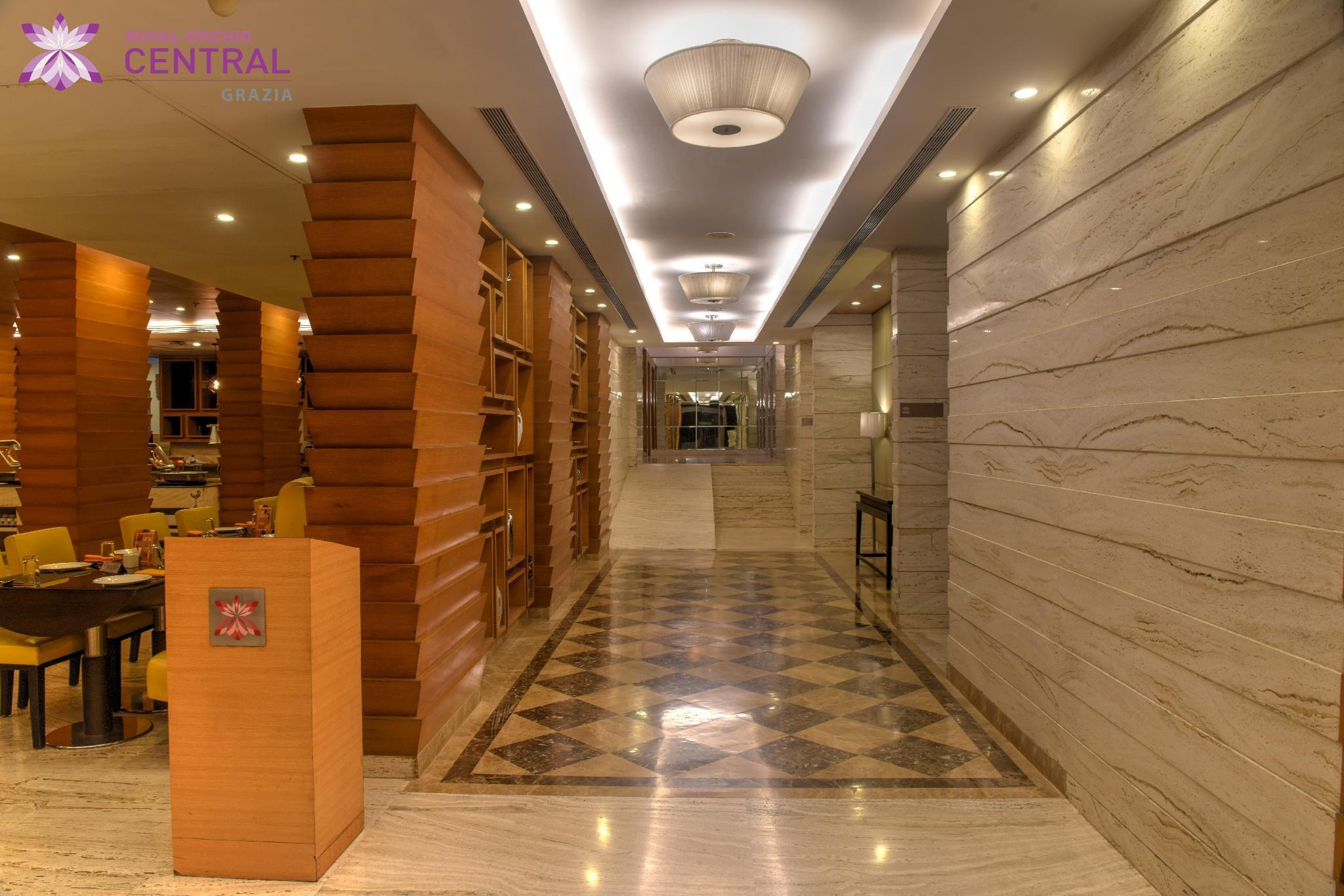 Royal Orchid Central Grazia, Navi Mumbai Esterno foto